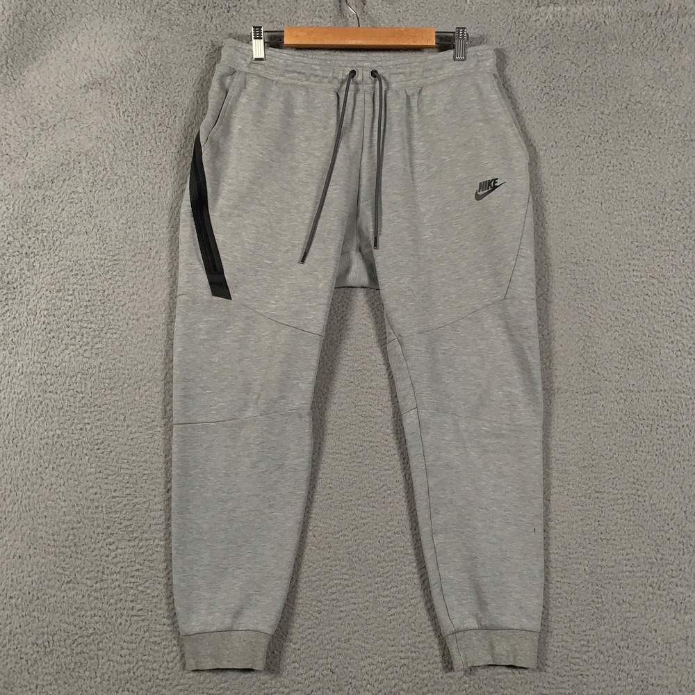 Nike Tech Fleece Joggers Men's Large Grey Tapered Sweatpants Cuffed Activewear L